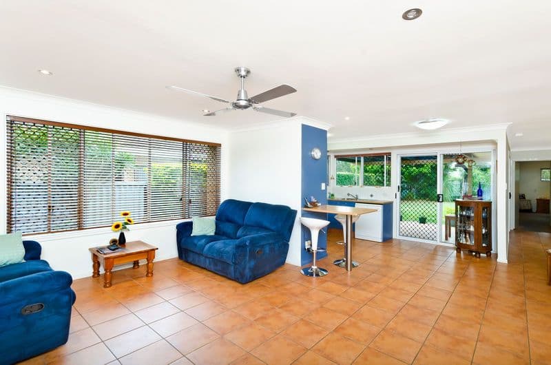154 Laguna Avenue, PALM BEACH QLD 4221, Palm Beach - Thumbnail 4