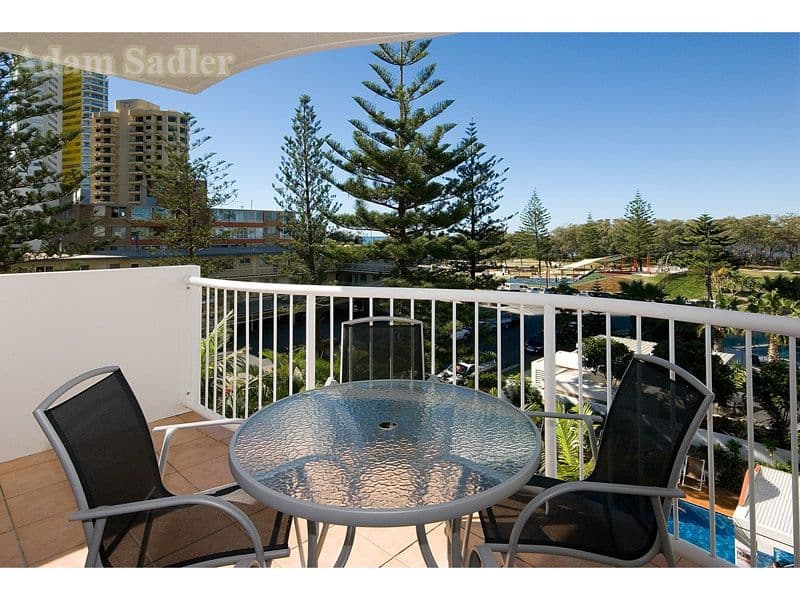 401 'Ritz on the Beach' 8 Philip Avenue, BROADBEACH QLD 4218, Broadbeach - Thumbnail 2