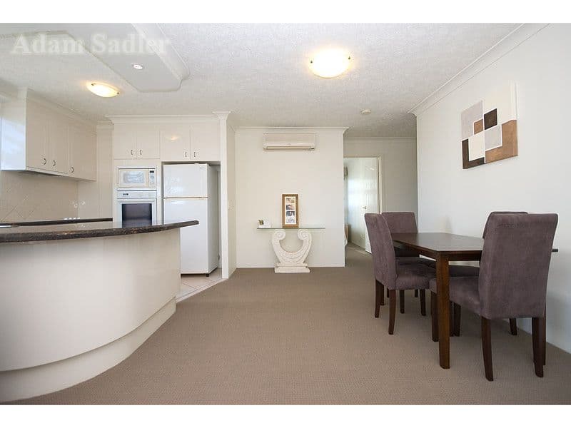 401 'Ritz on the Beach' 8 Philip Avenue, BROADBEACH QLD 4218, Broadbeach - Thumbnail 4