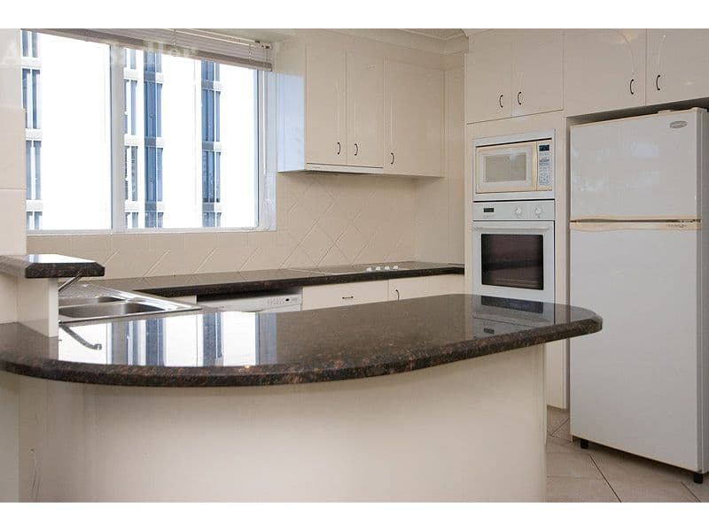 401 'Ritz on the Beach' 8 Philip Avenue, BROADBEACH QLD 4218, Broadbeach - Thumbnail 5