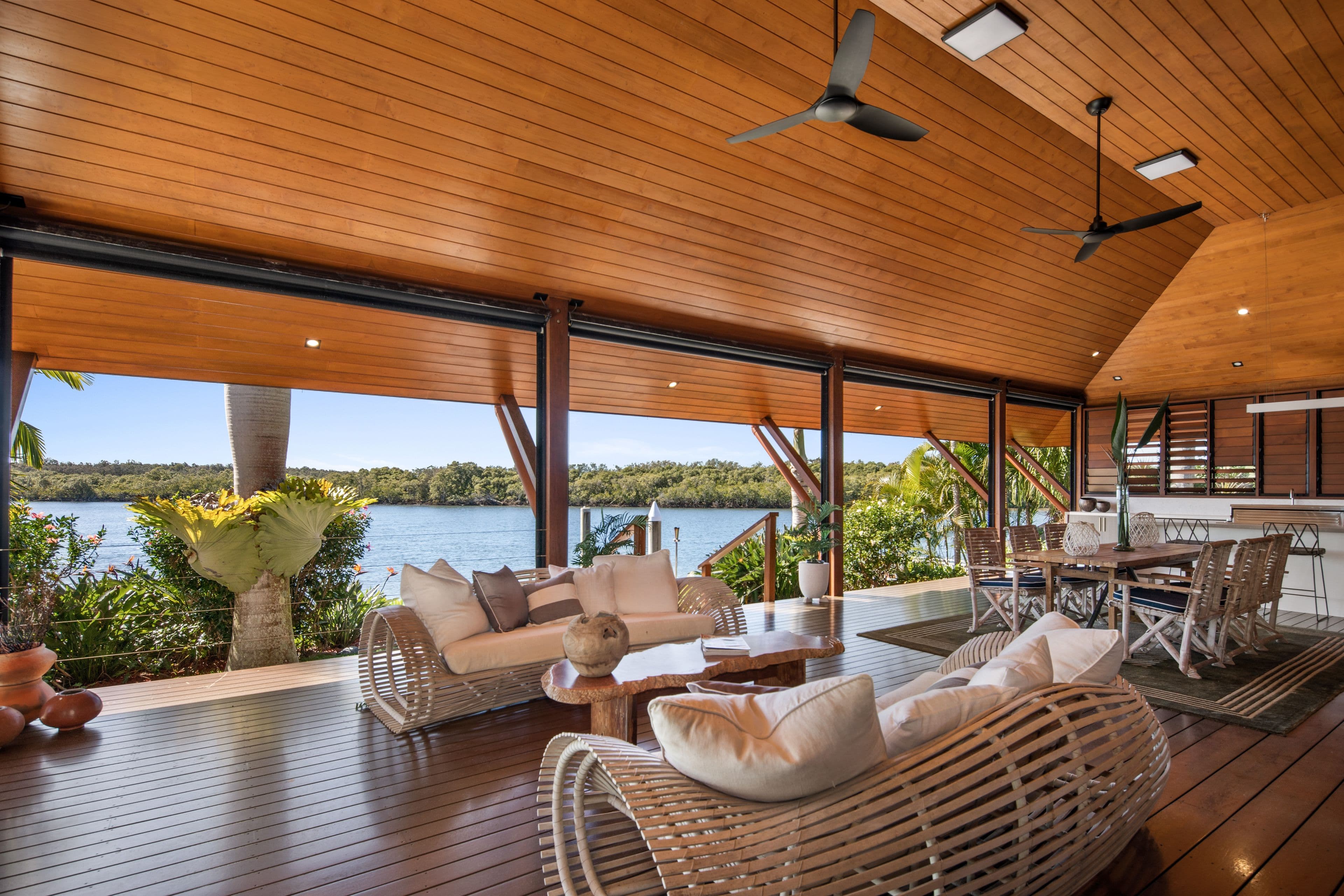 2084 The Circle, Sanctuary Cove QLD 4212, Sanctuary Cove - Thumbnail 5