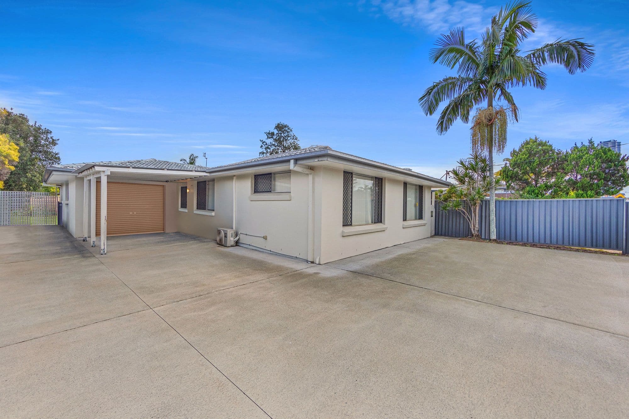 51 Surfers Avenue, Mermaid Waters QLD 4218, Mermaid Waters - Thumbnail 2