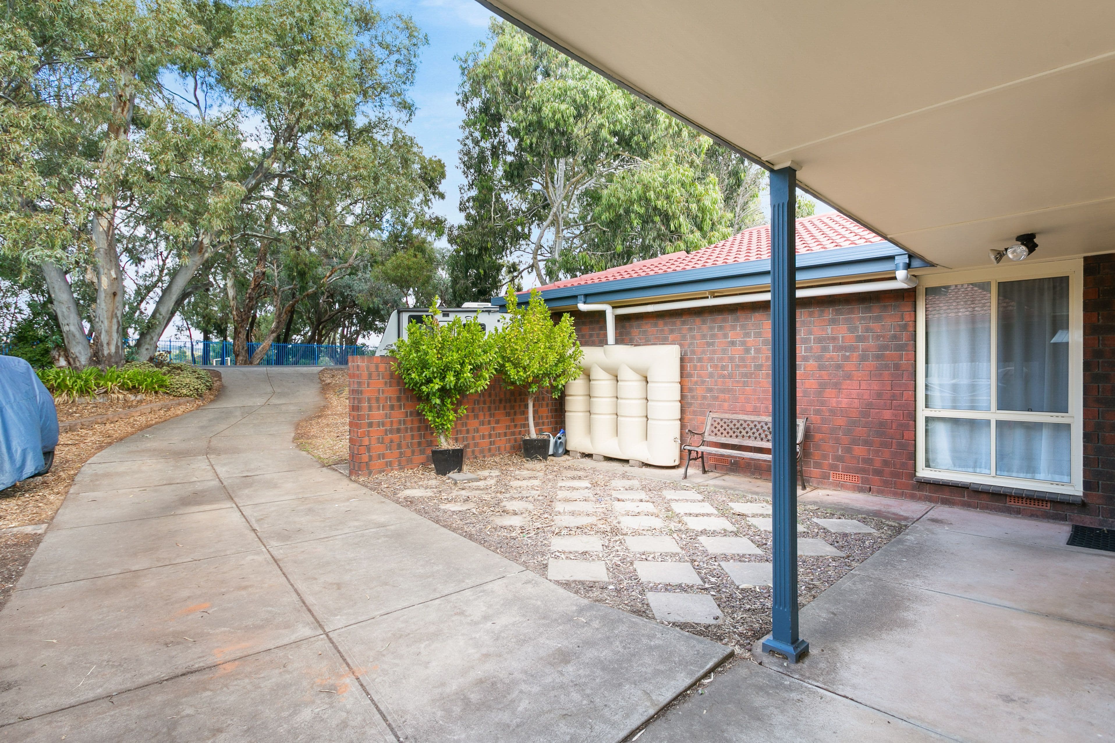 17 Taylors Road West, Aberfoyle Park SA 5159, Aberfoyle Park - Thumbnail 2