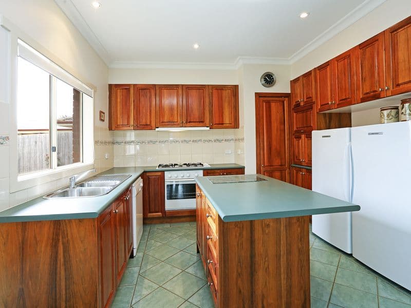 32 Shiraz Drive, WAURN PONDS VIC 3216, Waurn Ponds - Thumbnail 3