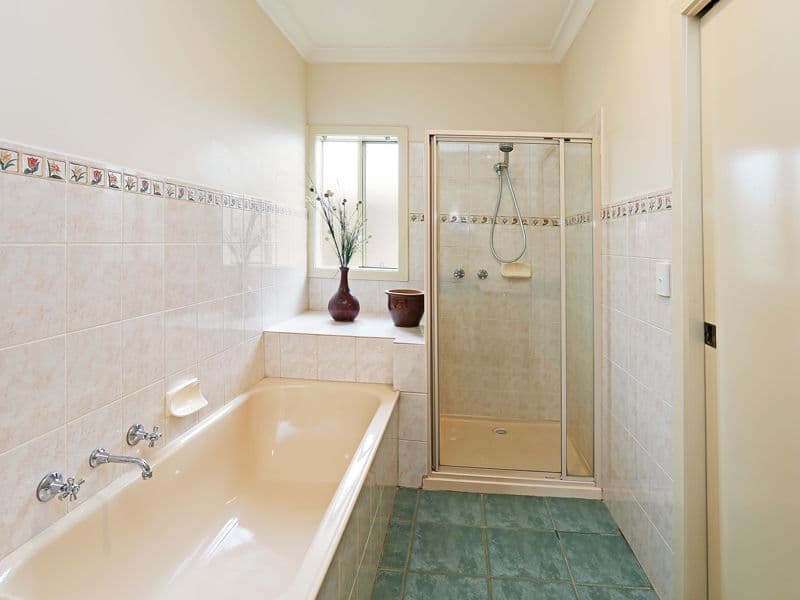32 Shiraz Drive, WAURN PONDS VIC 3216, Waurn Ponds - Thumbnail 8