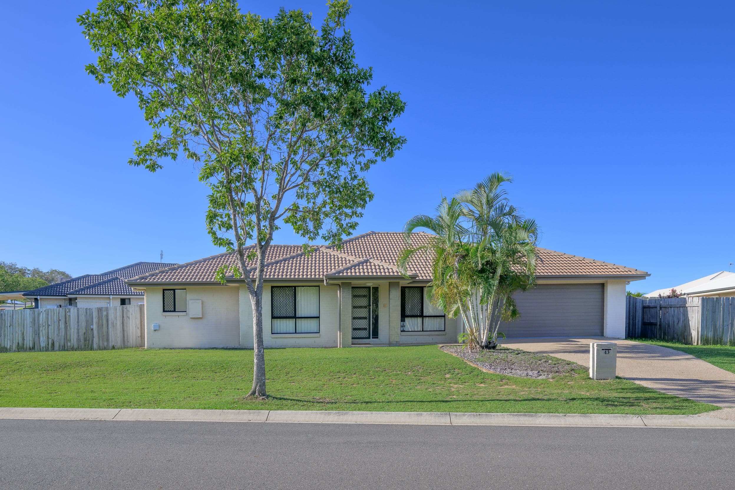43 Briffney Street, Kirkwood QLD 4680, Kirkwood - Image 1
