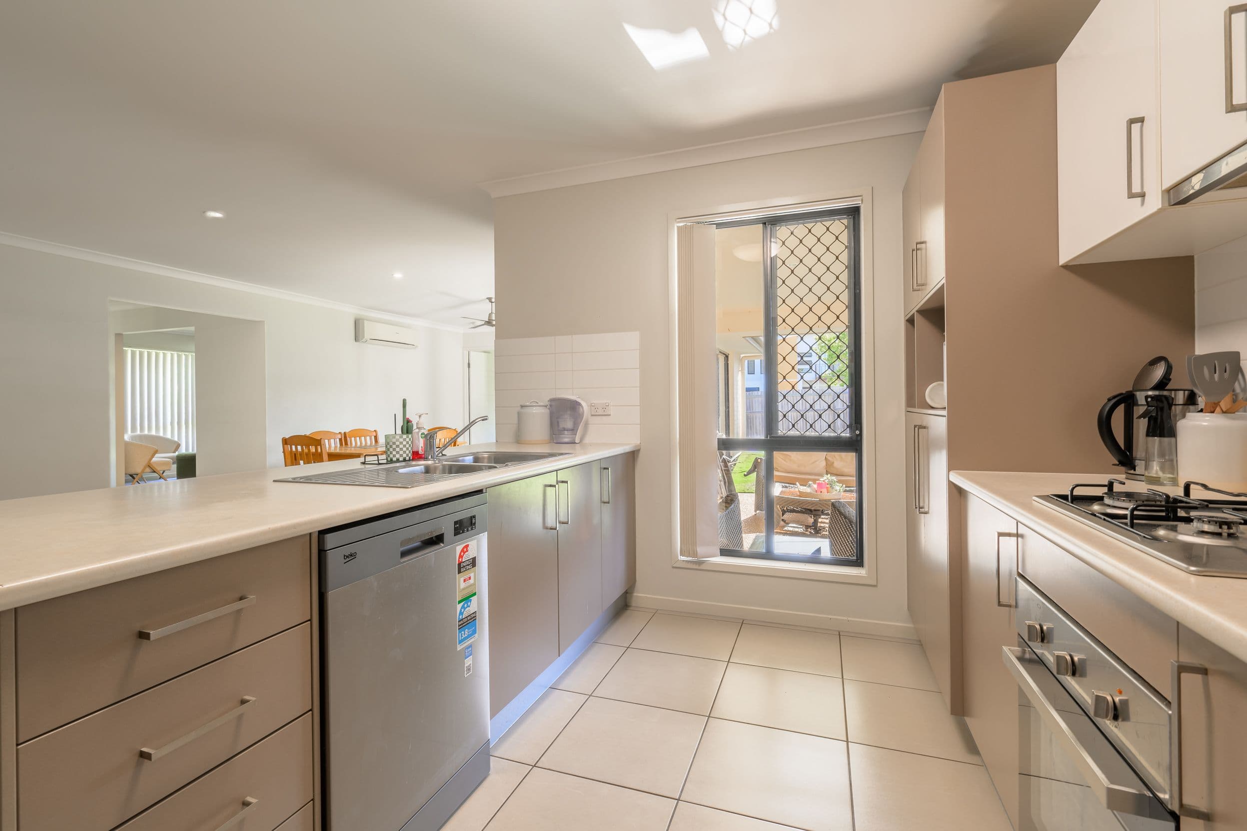 43 Briffney Street, Kirkwood QLD 4680, Kirkwood - Thumbnail 2