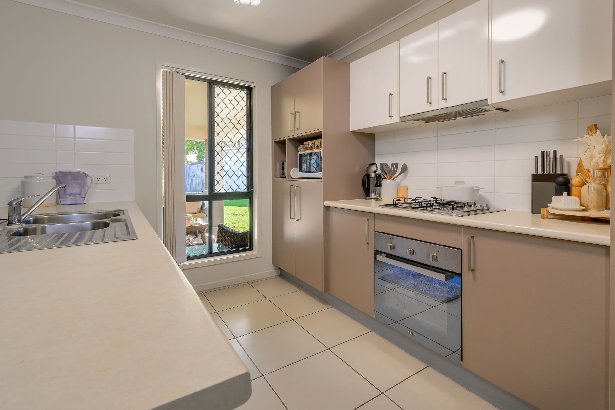43 Briffney Street, Kirkwood QLD 4680, Kirkwood - Thumbnail 3