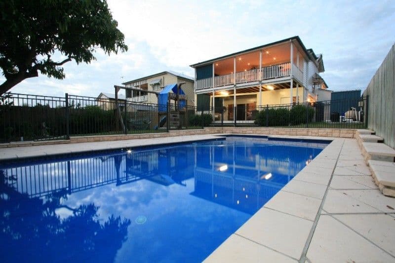 19 Lloyd Street, CAMP HILL QLD 4152, Camp Hill - Thumbnail 2