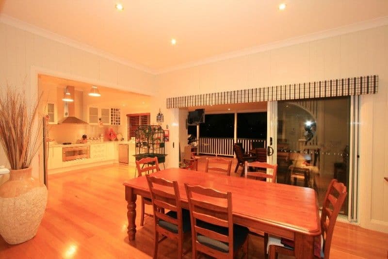 19 Lloyd Street, CAMP HILL QLD 4152, Camp Hill - Thumbnail 3