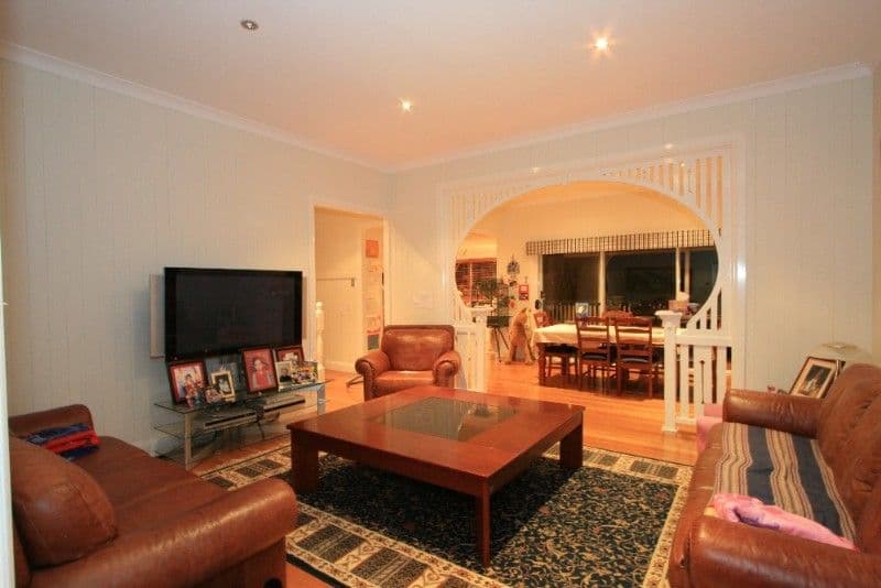 19 Lloyd Street, CAMP HILL QLD 4152, Camp Hill - Thumbnail 7