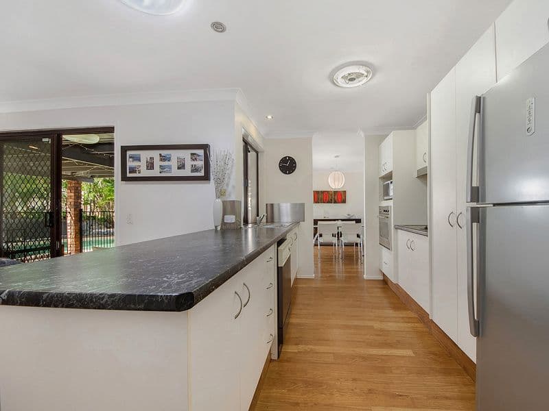 4 Haddon Court, CARRARA QLD 4211, Carrara - Thumbnail 4
