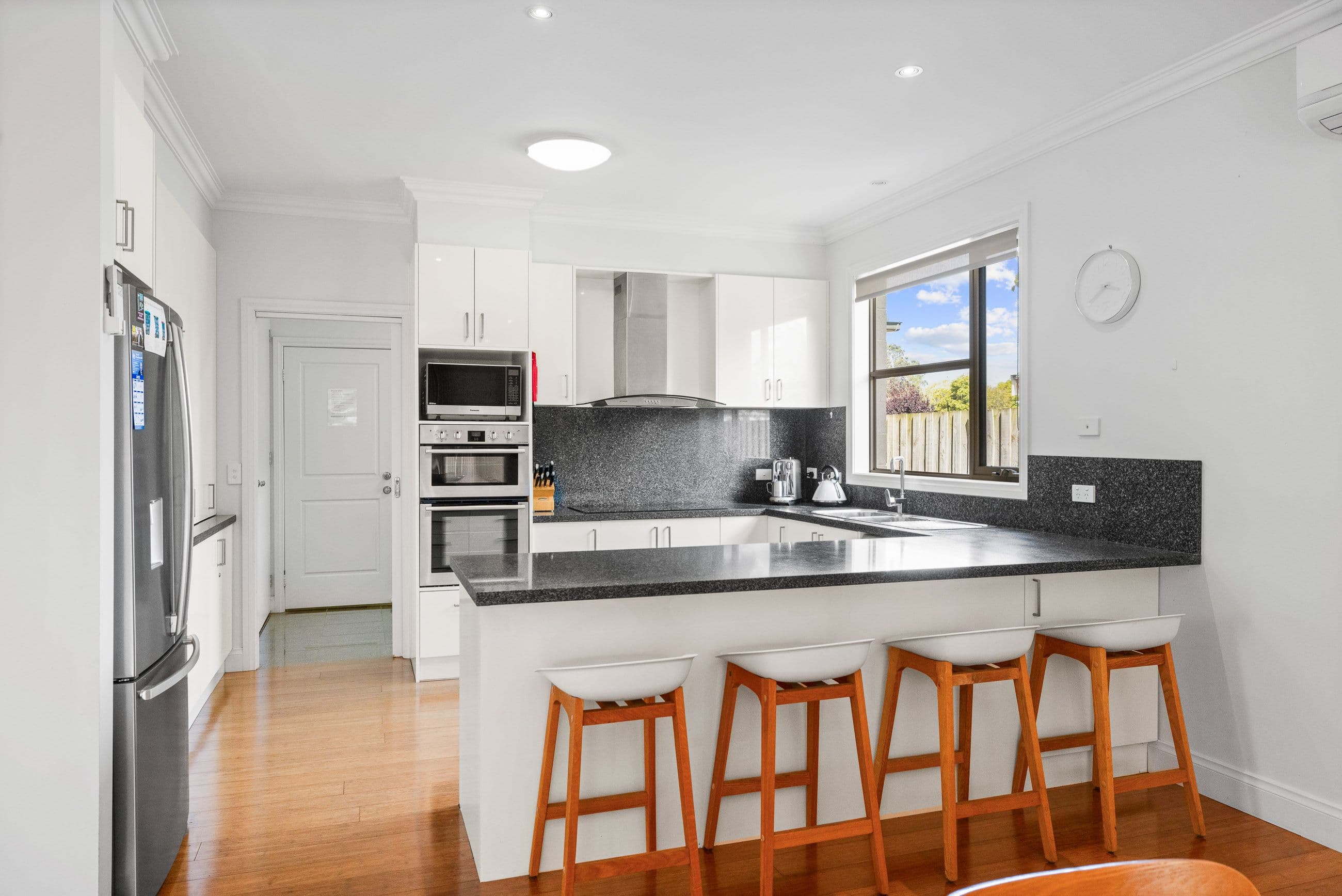6 Albert Street, Cowes VIC 3922, Cowes - Thumbnail 4