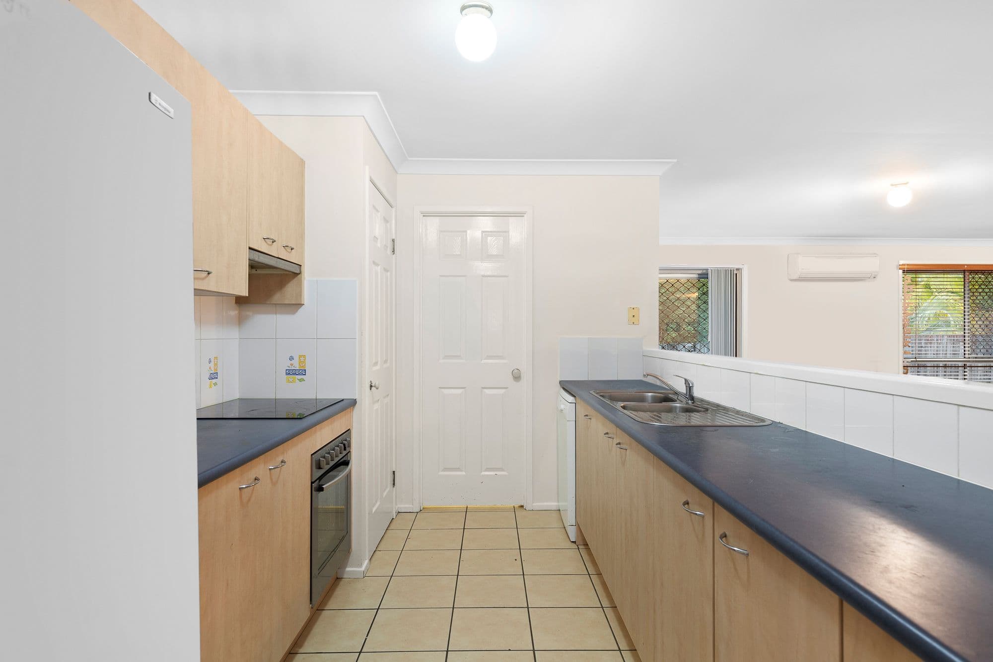 75 Bennetts Road, Everton Hills QLD 4053, Everton Hills - Thumbnail 2