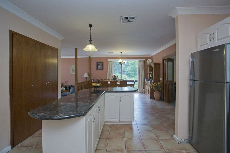 5 Jones Street, KALAMUNDA WA 6076, Kalamunda - Thumbnail 4