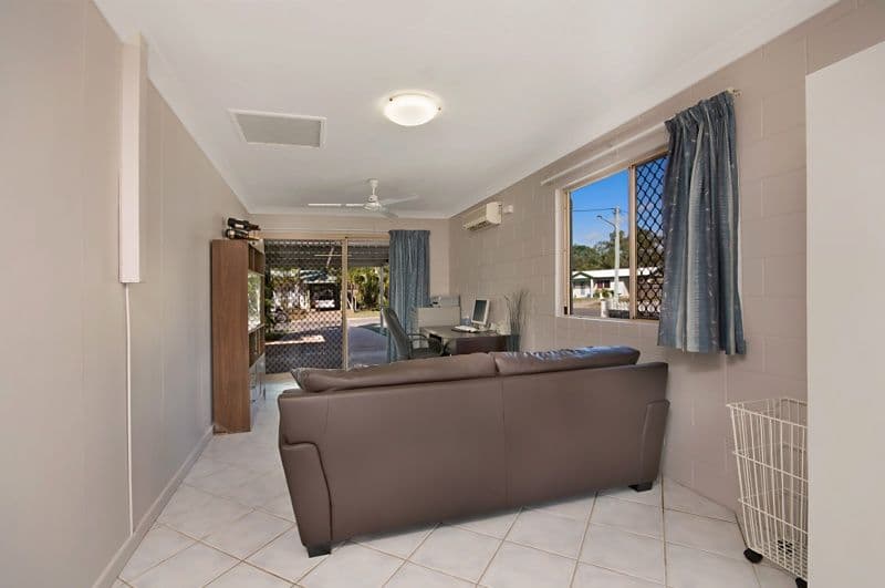 11 Colby Court, KELSO QLD 4815, Kelso - Thumbnail 2