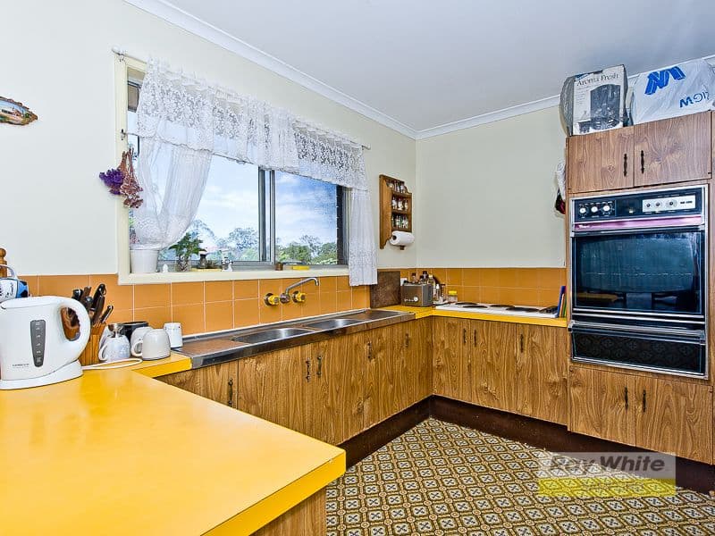 19 Eromba Crescent, Ferny Hills QLD 4055, Ferny Hills - Thumbnail 3