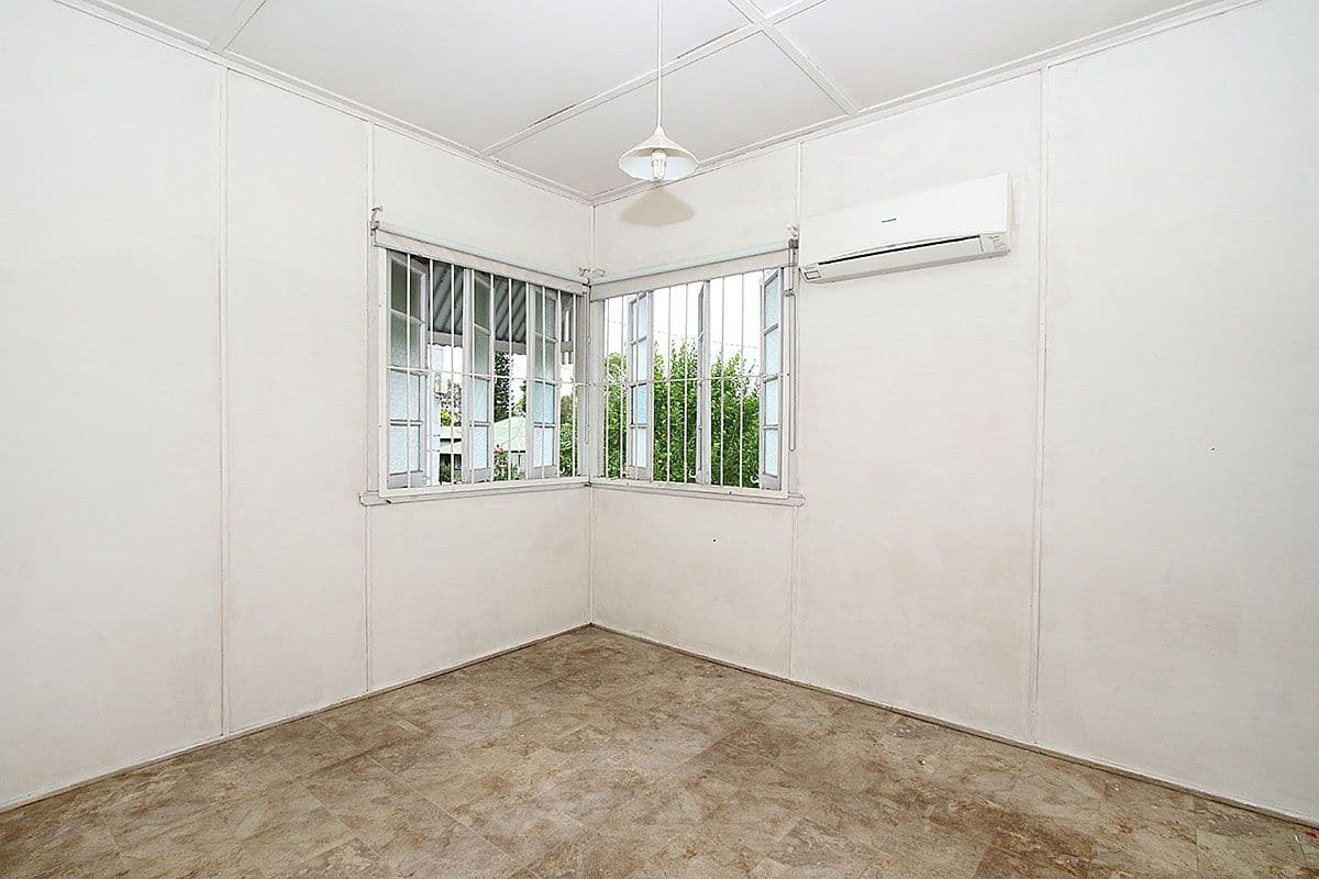 79 Stephenson Street, Coalfalls QLD 4305, Coalfalls - Thumbnail 6
