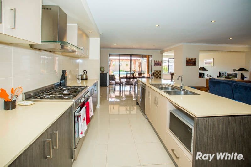 23 Pomegranate Way, PAKENHAM VIC 3810, Pakenham - Thumbnail 2