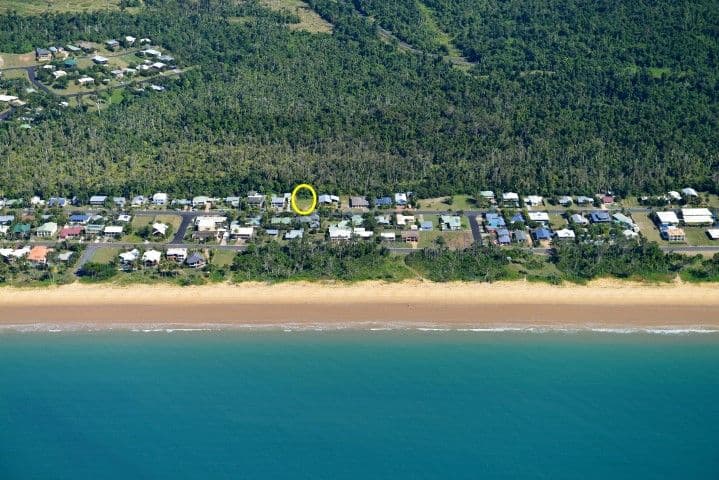31 Holland Street, Wongaling Beach QLD 4852, Wongaling Beach - Thumbnail 2