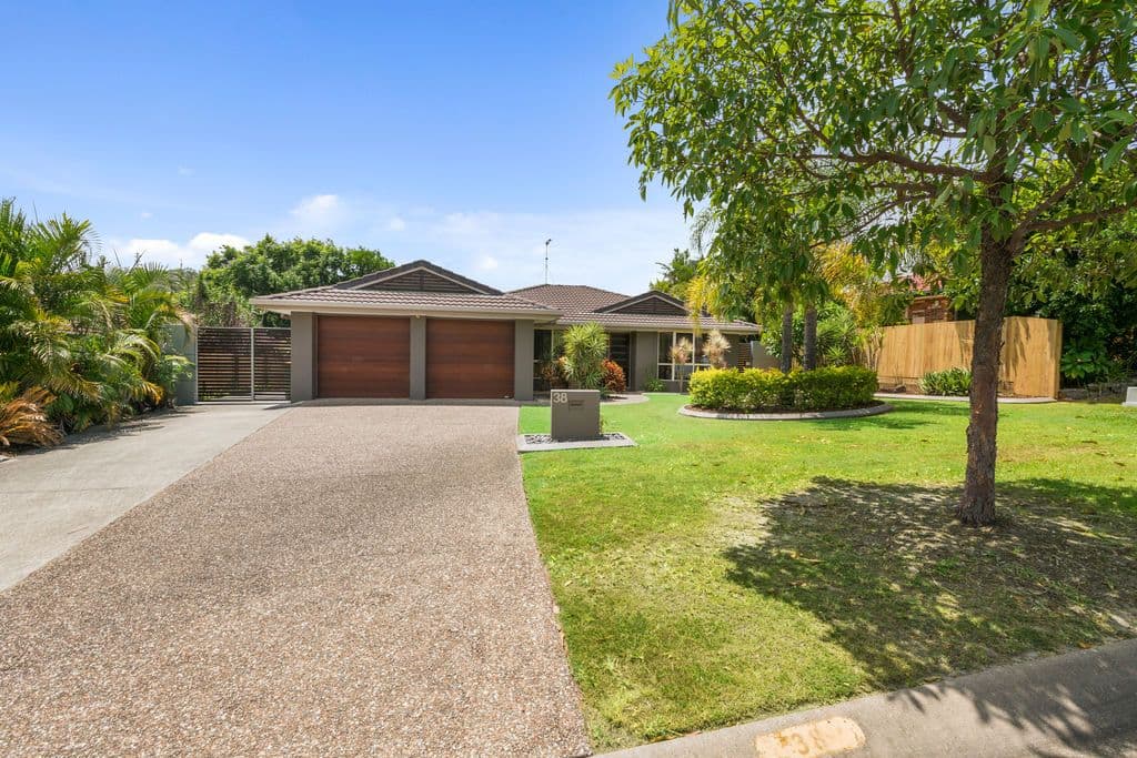 38 Fairview Court, Parkwood QLD 4214, Parkwood - Thumbnail 2