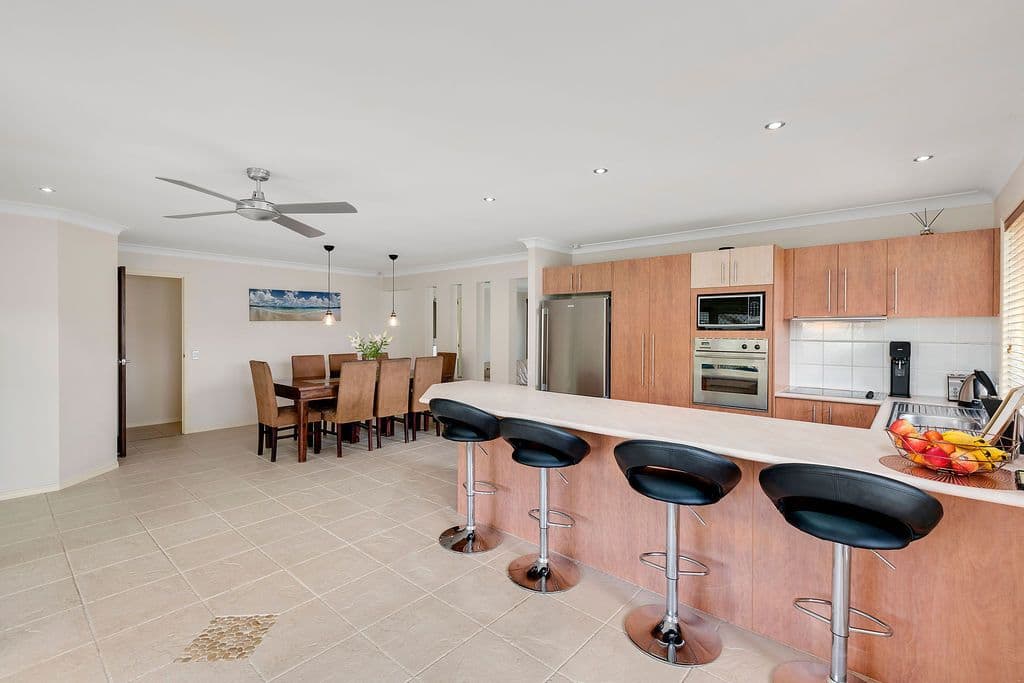 38 Fairview Court, Parkwood QLD 4214, Parkwood - Thumbnail 6