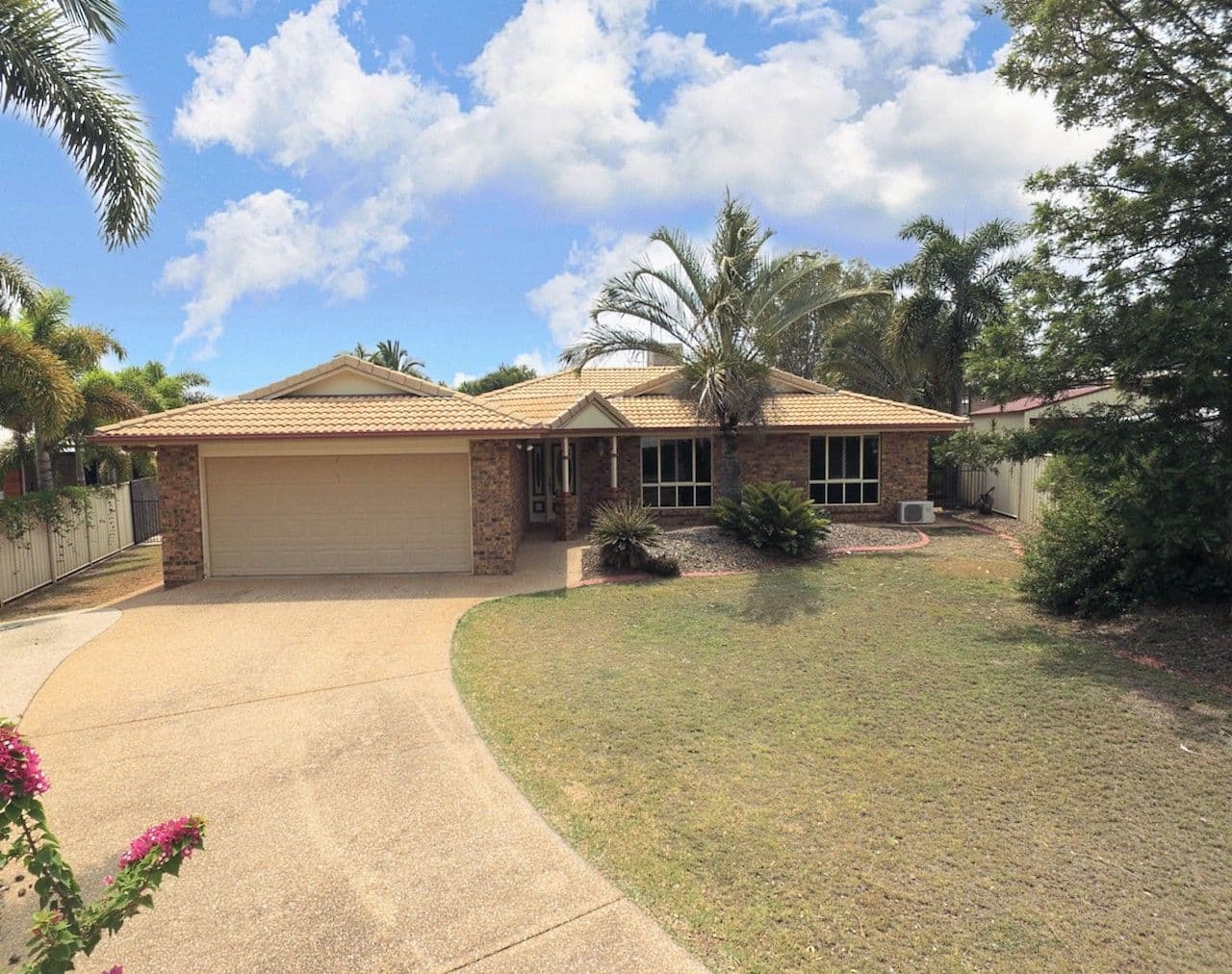 24 Whitchurch Road, Emerald QLD 4720, Emerald - Image 1