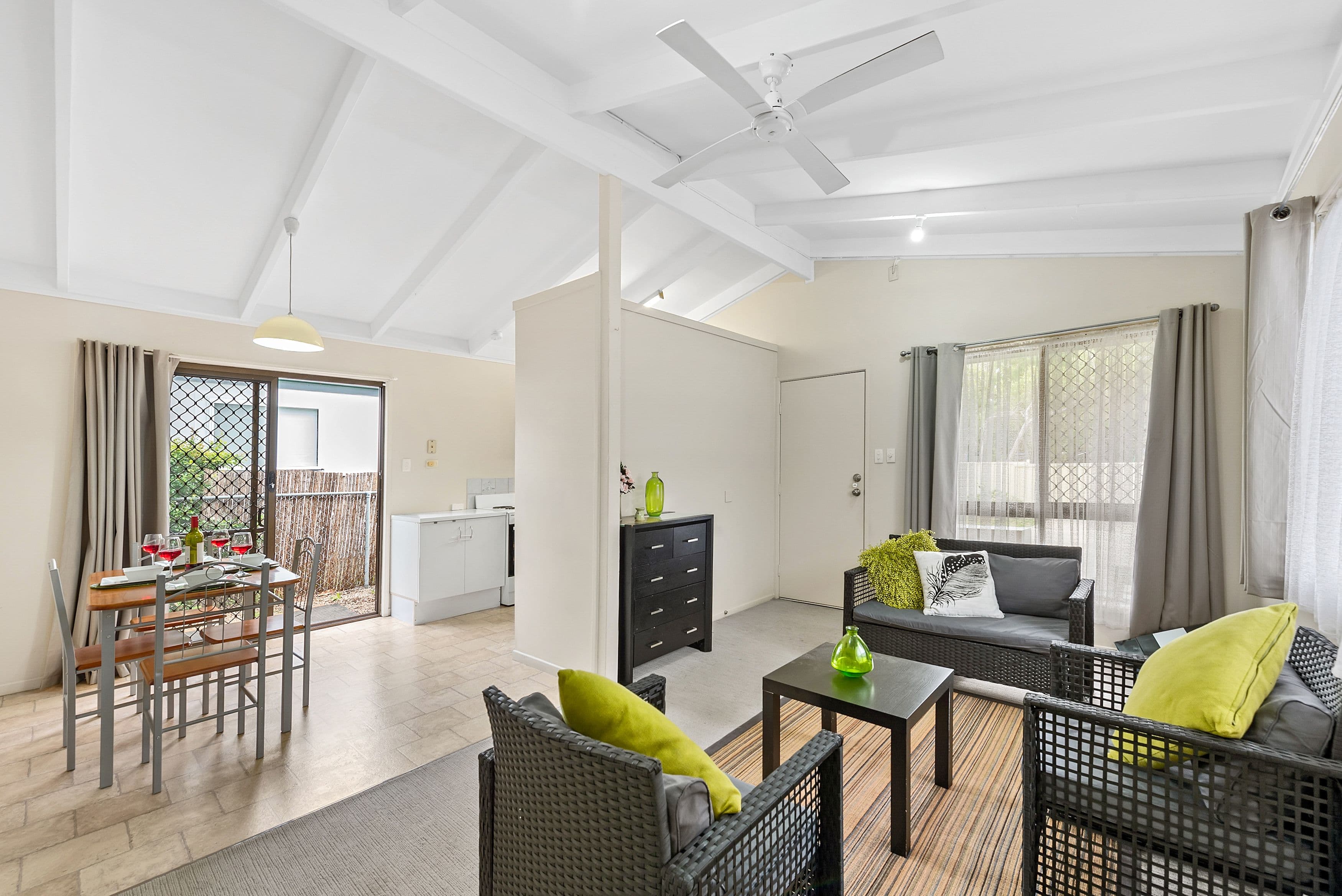 46 Sportsground Street, Redcliffe QLD 4020, Redcliffe - Thumbnail 2
