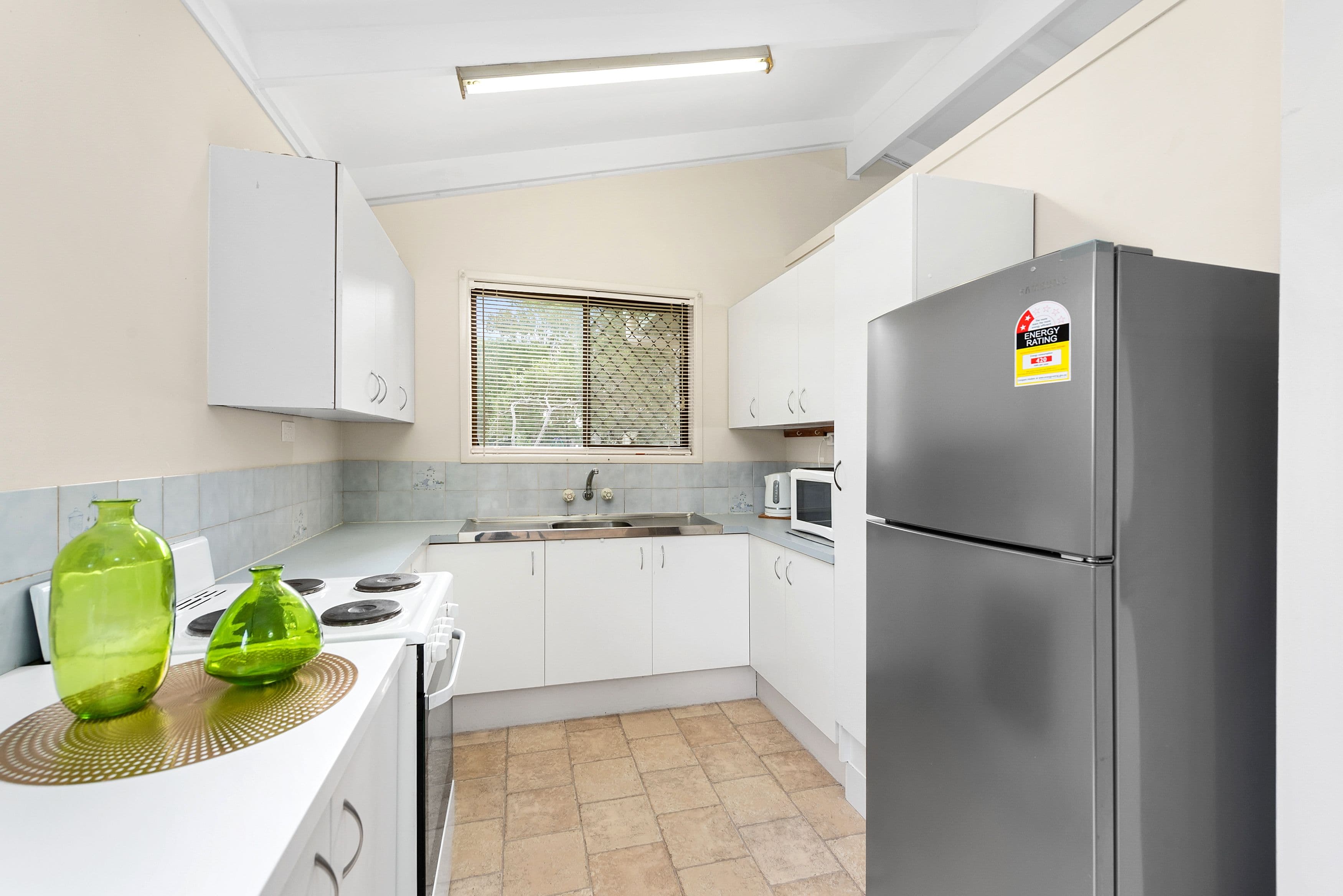 46 Sportsground Street, Redcliffe QLD 4020, Redcliffe - Thumbnail 3
