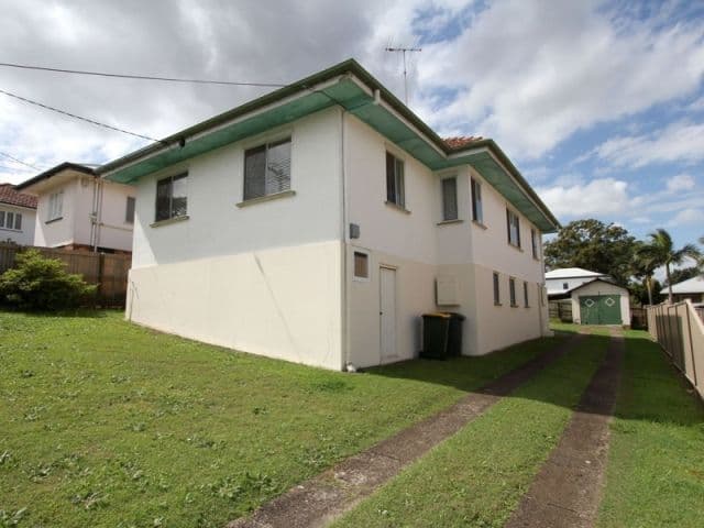 22 Iveagh Avenue, HOLLAND PARK WEST QLD 4121, Holland Park West - Thumbnail 5