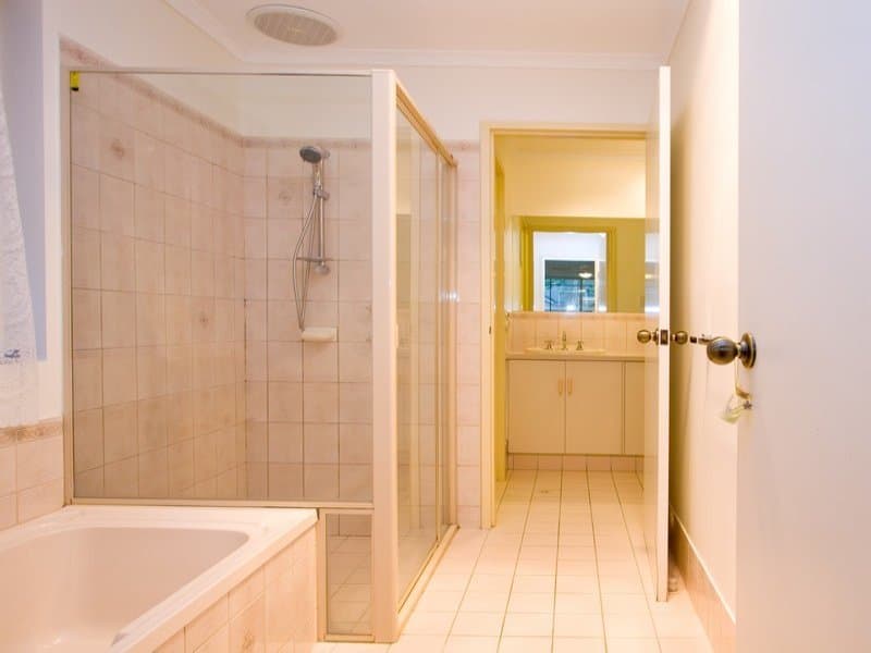 8 Hallett Boulevard, Allenby Gardens - Thumbnail 5