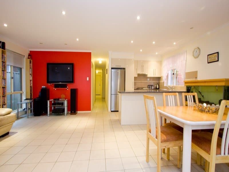 8 Hallett Boulevard, Allenby Gardens - Thumbnail 8