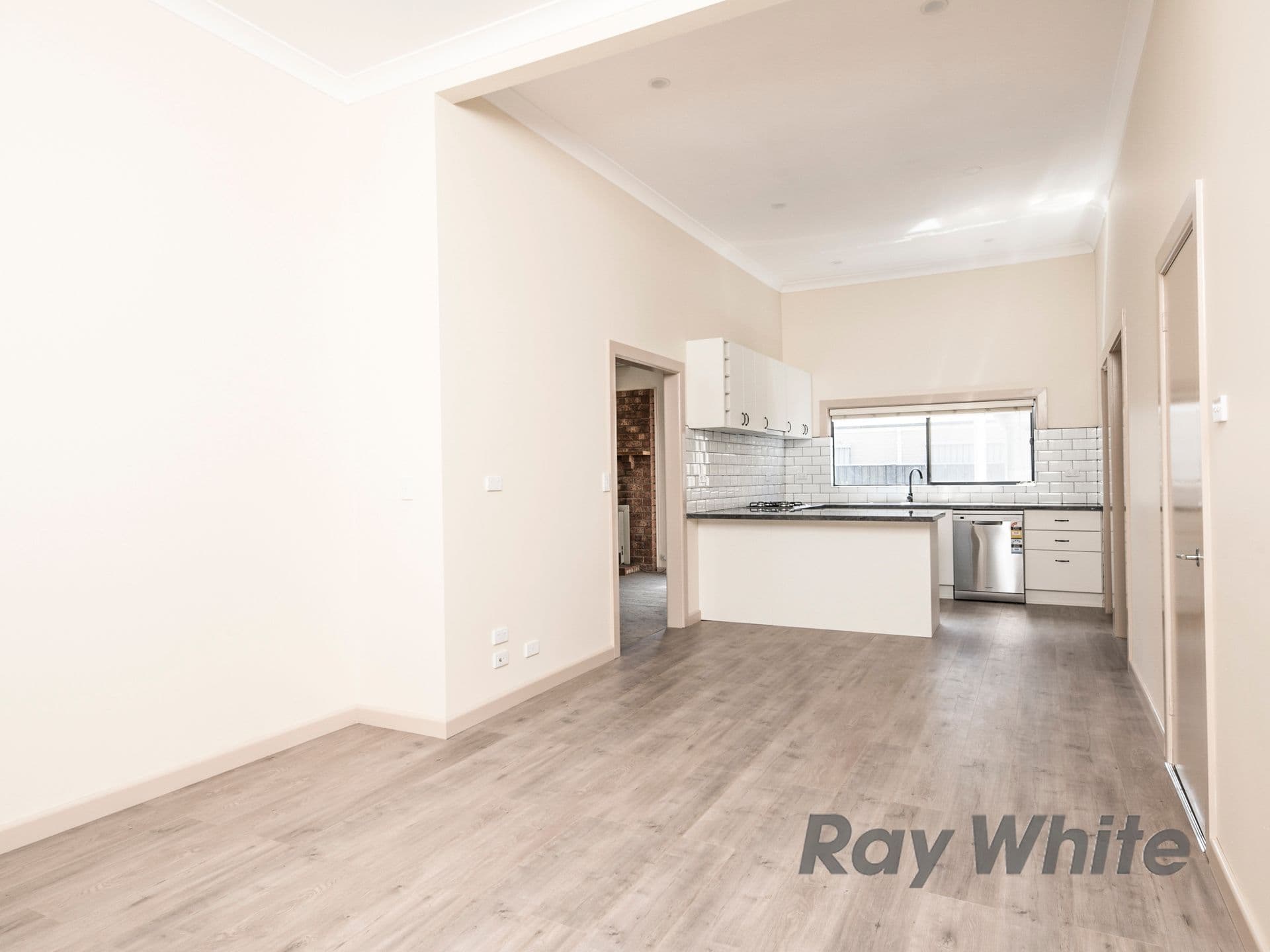 3 Pella Crescent, Worrigee, Worrigee - Thumbnail 3