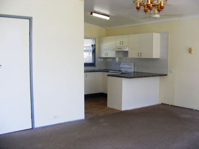 20 Hinemoa Avenue, KILLARNEY VALE NSW 2261, Killarney Vale - Thumbnail 7