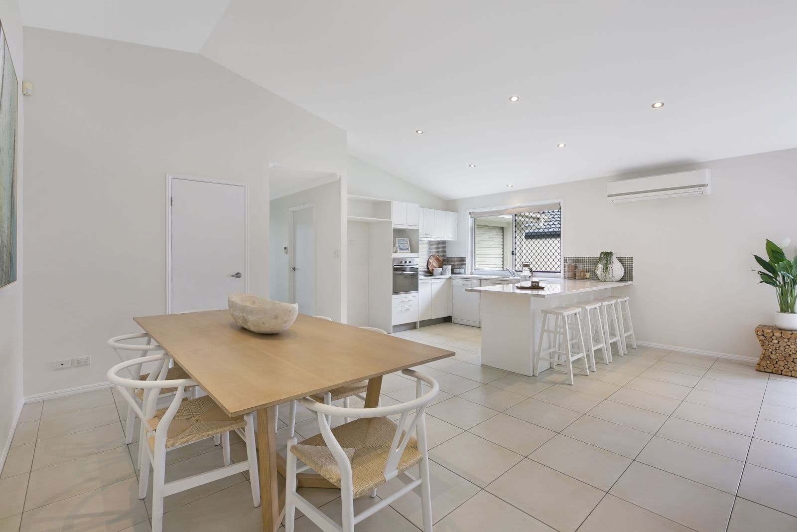 6 Oxford Court, Robina QLD 4226, Robina - Thumbnail 6