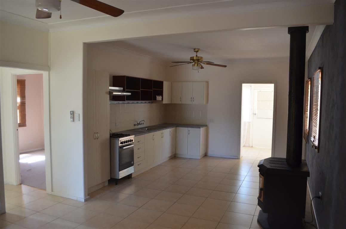 7 Herbert Street, Tumut - Thumbnail 3