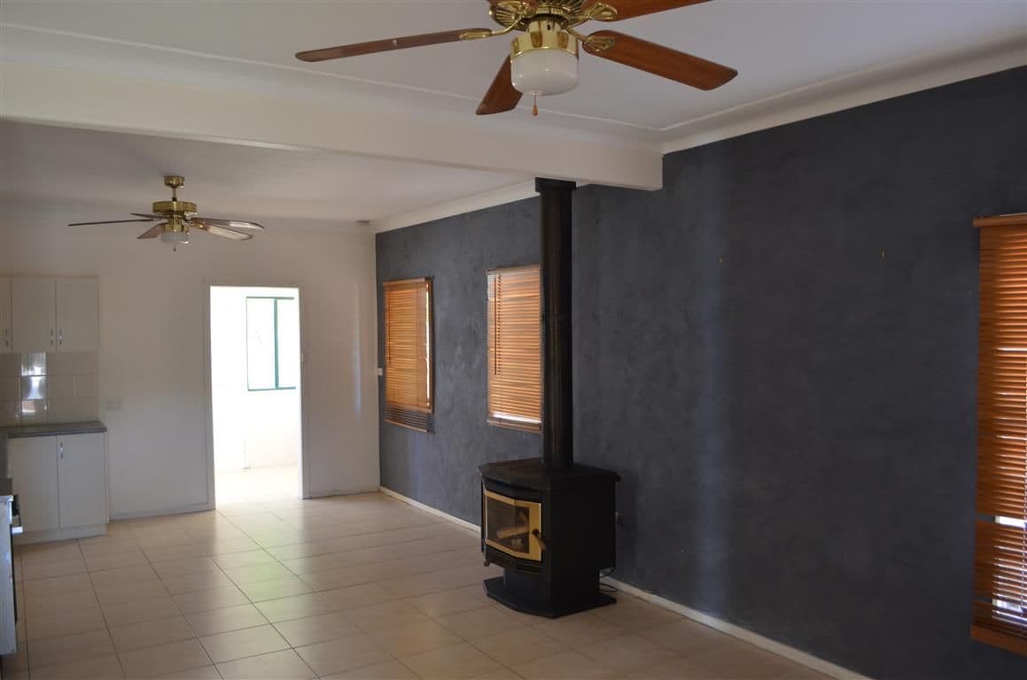 7 Herbert Street, Tumut - Thumbnail 5