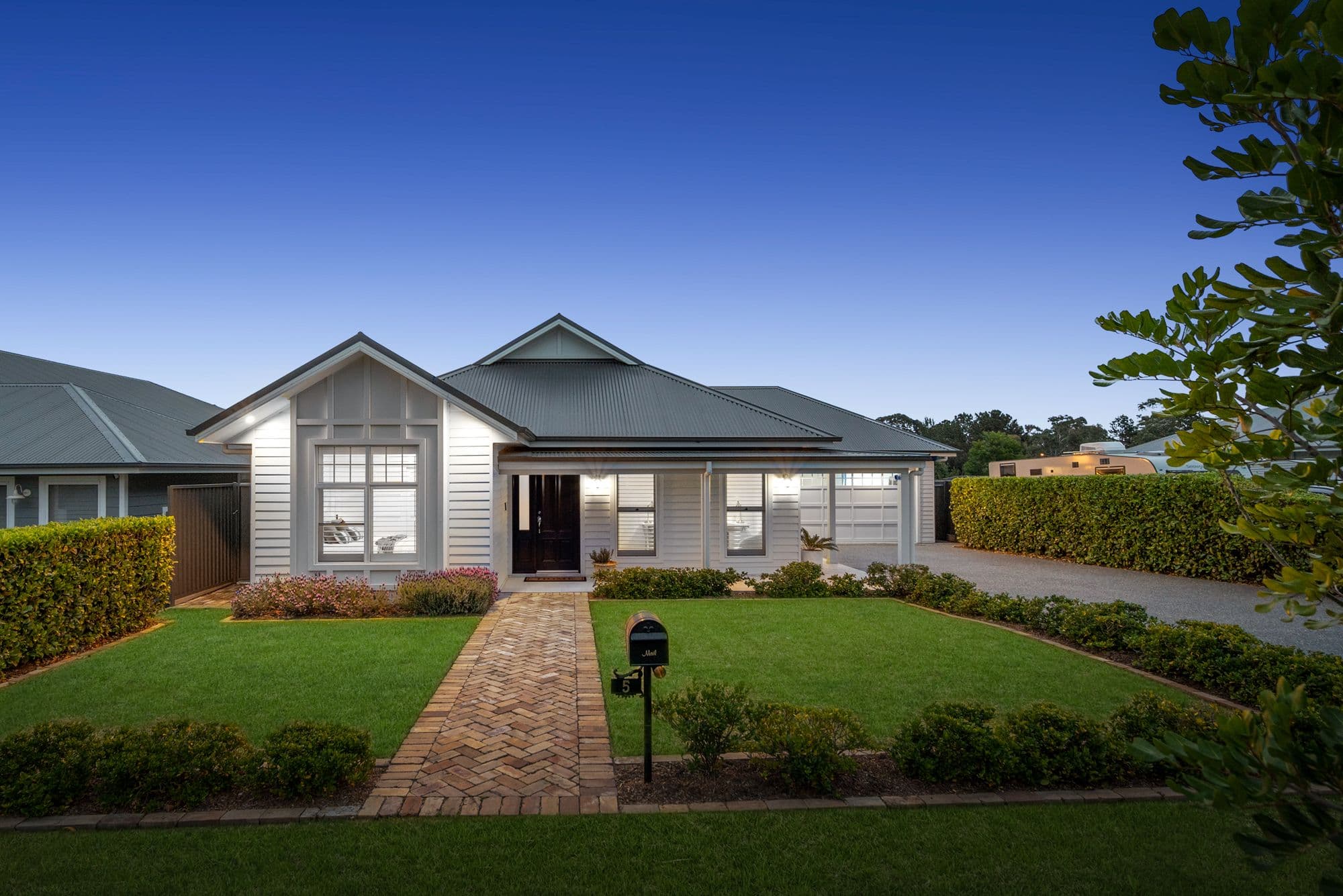5 Seymour Road, The Oaks NSW 2570, The Oaks - Thumbnail 3