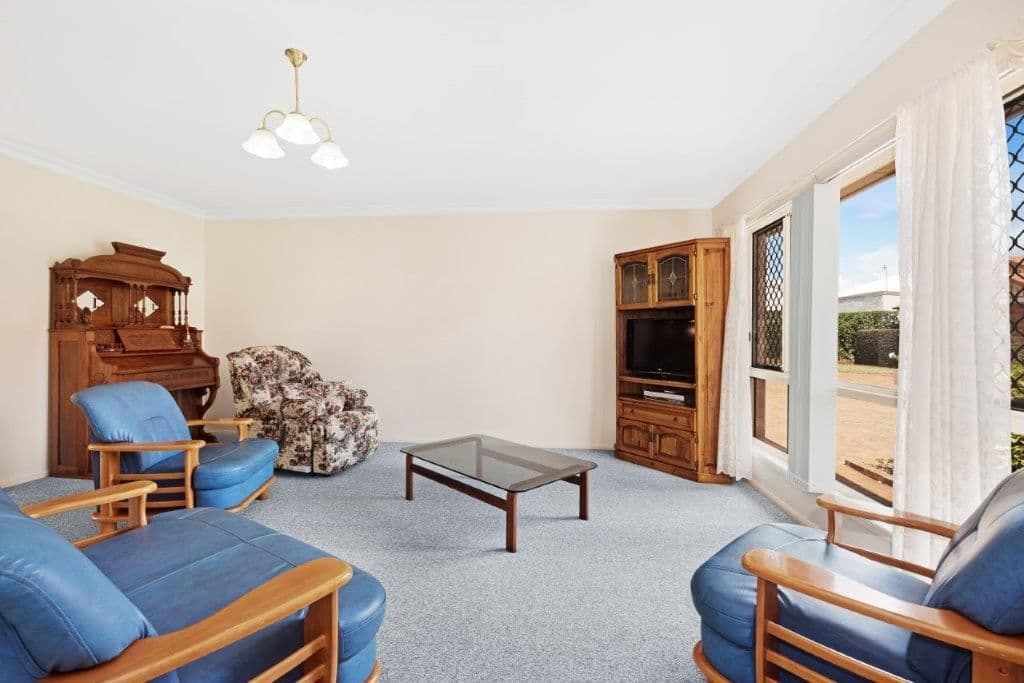 Villa 60 Glenfield Court, Middle Ridge QLD 4350, Middle Ridge - Thumbnail 2