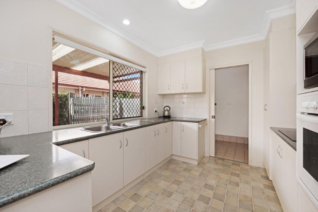 Villa 60 Glenfield Court, Middle Ridge QLD 4350, Middle Ridge - Thumbnail 4