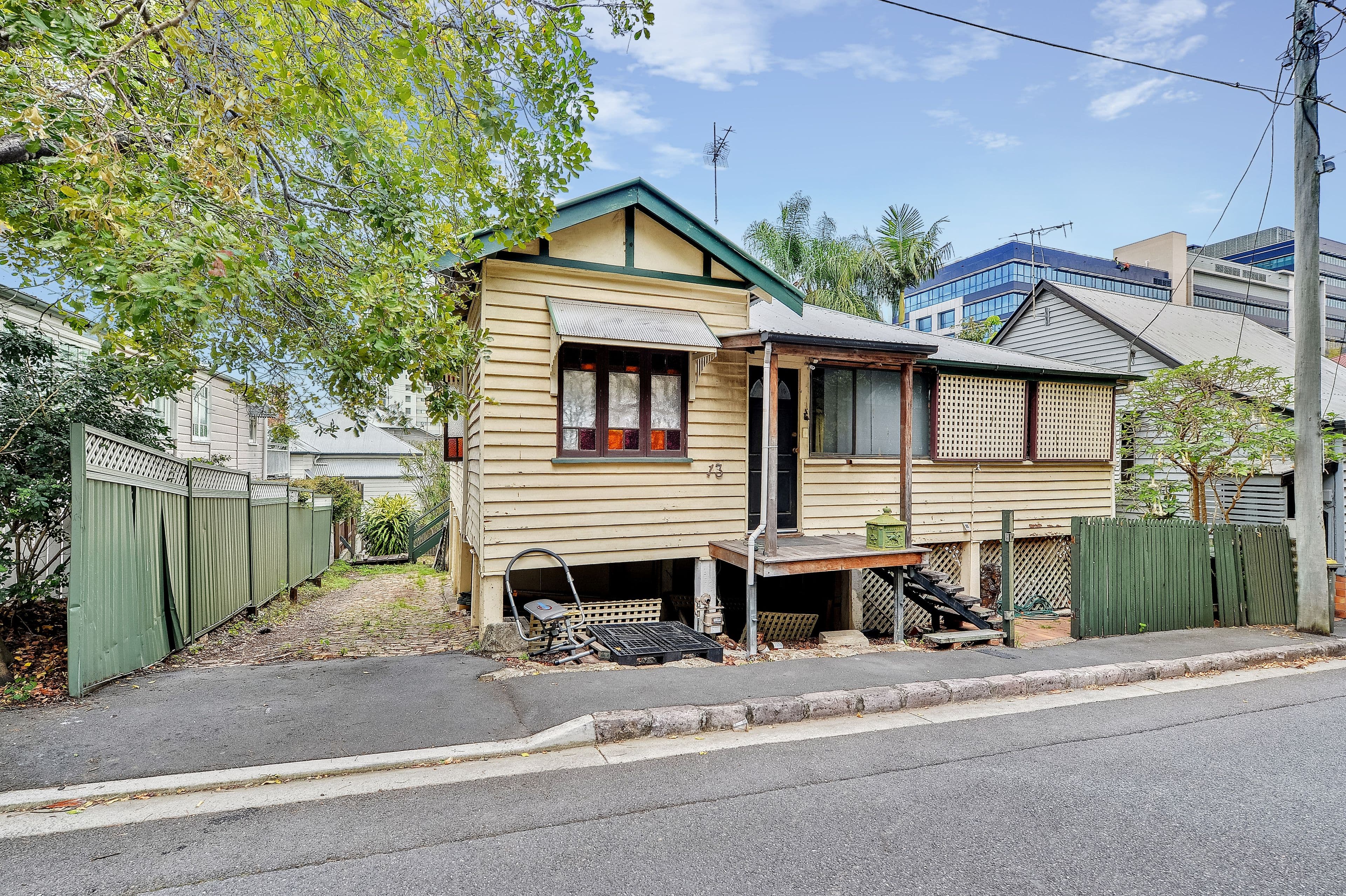 13 Parish Street, Spring Hill QLD 4000, Spring Hill - Thumbnail 3