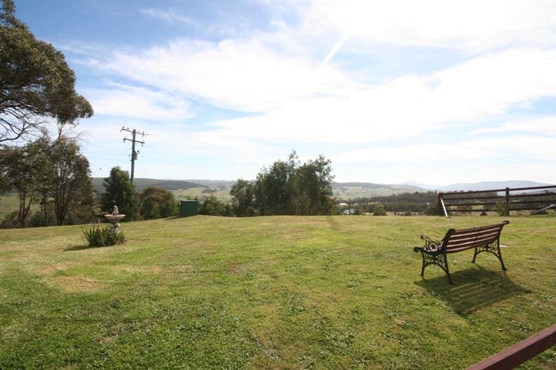 69 Marks Crescent, OBERON NSW 2787, Oberon - Thumbnail 5