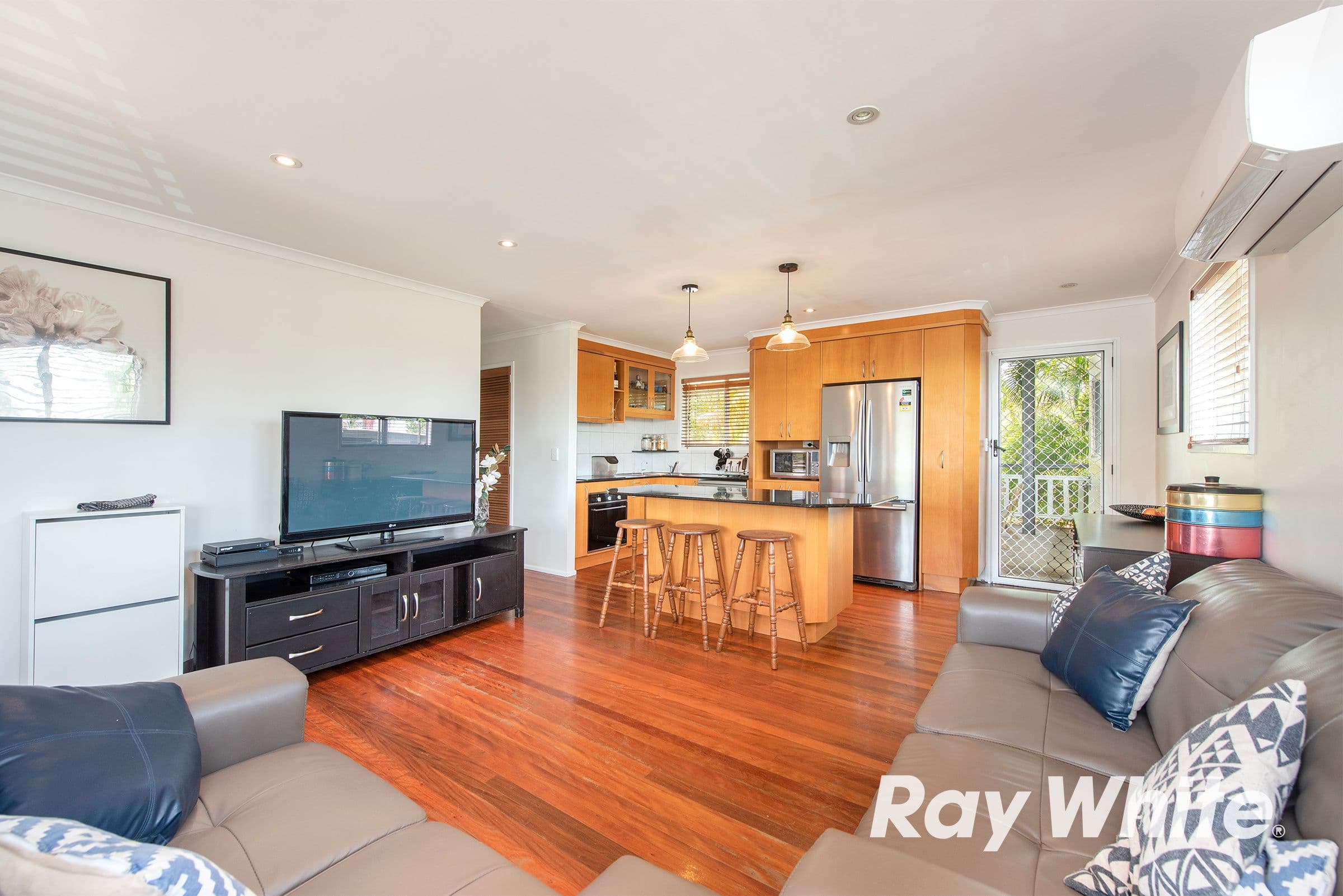 14 Stuart Street, Woodridge QLD 4114, Woodridge - Thumbnail 4