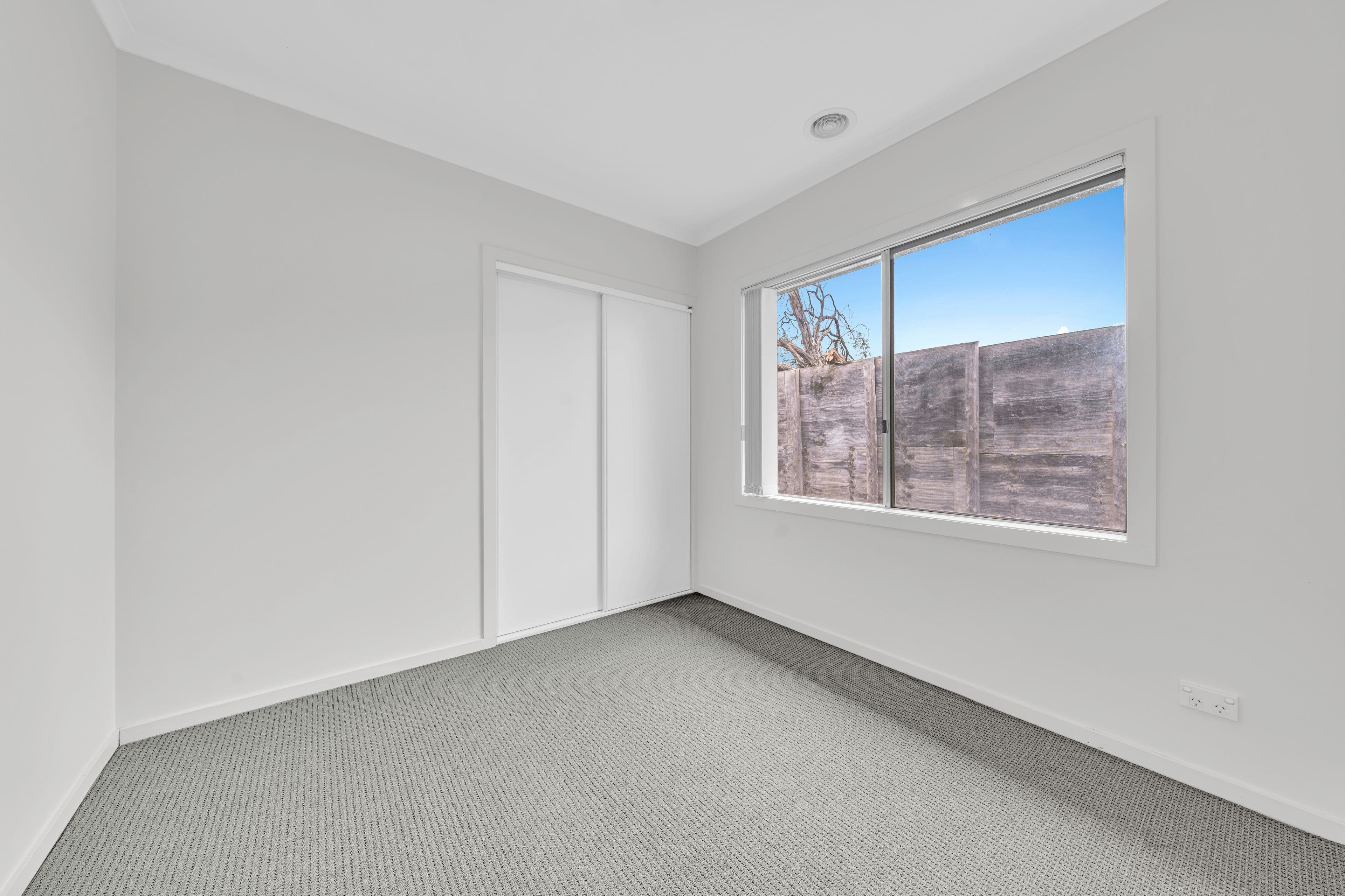 105 Mcmahons Road, Frankston VIC 3199, Frankston - Thumbnail 5