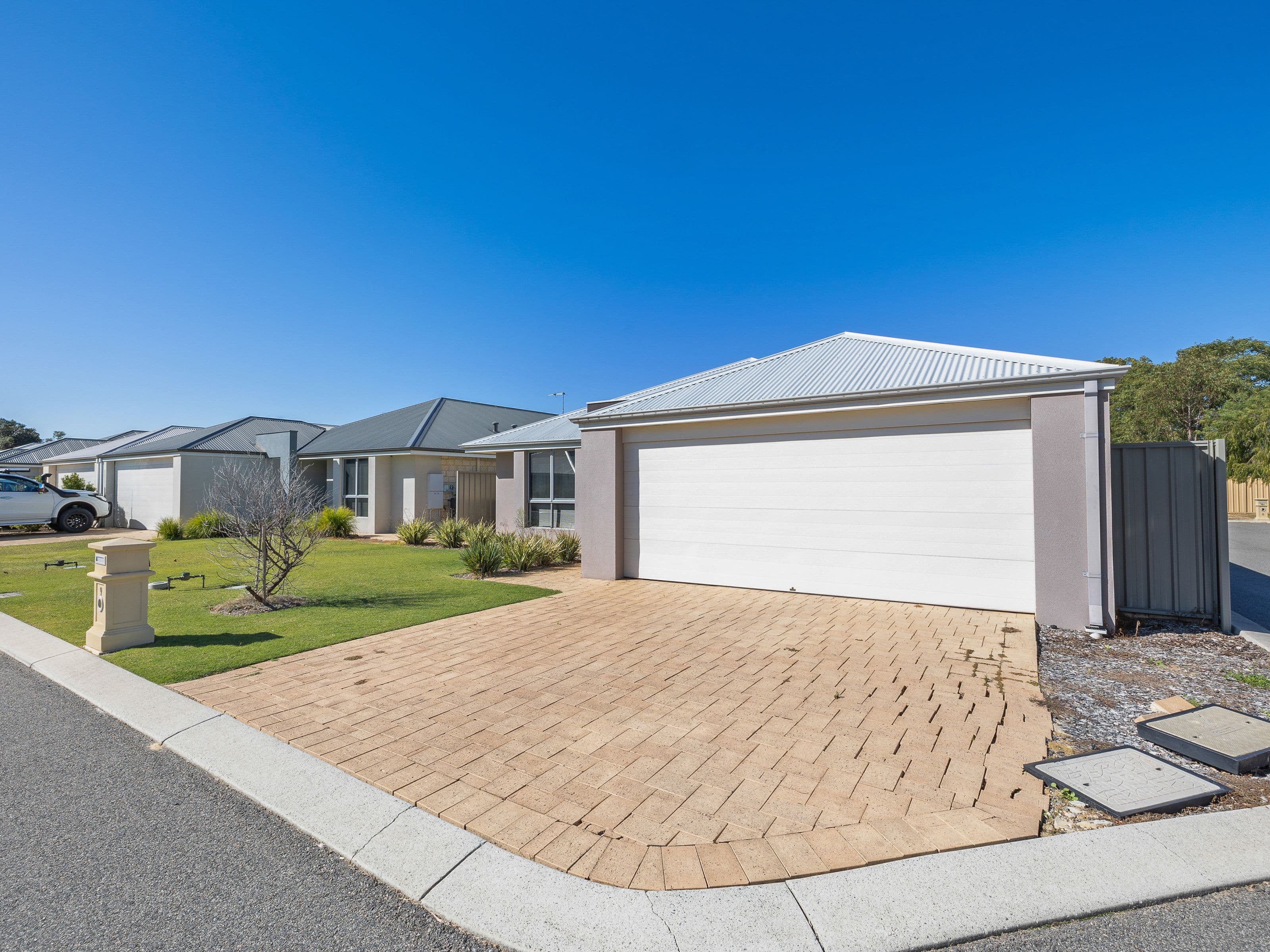 11 Brookland Street, Beckenham WA 6107, Beckenham - Thumbnail 2