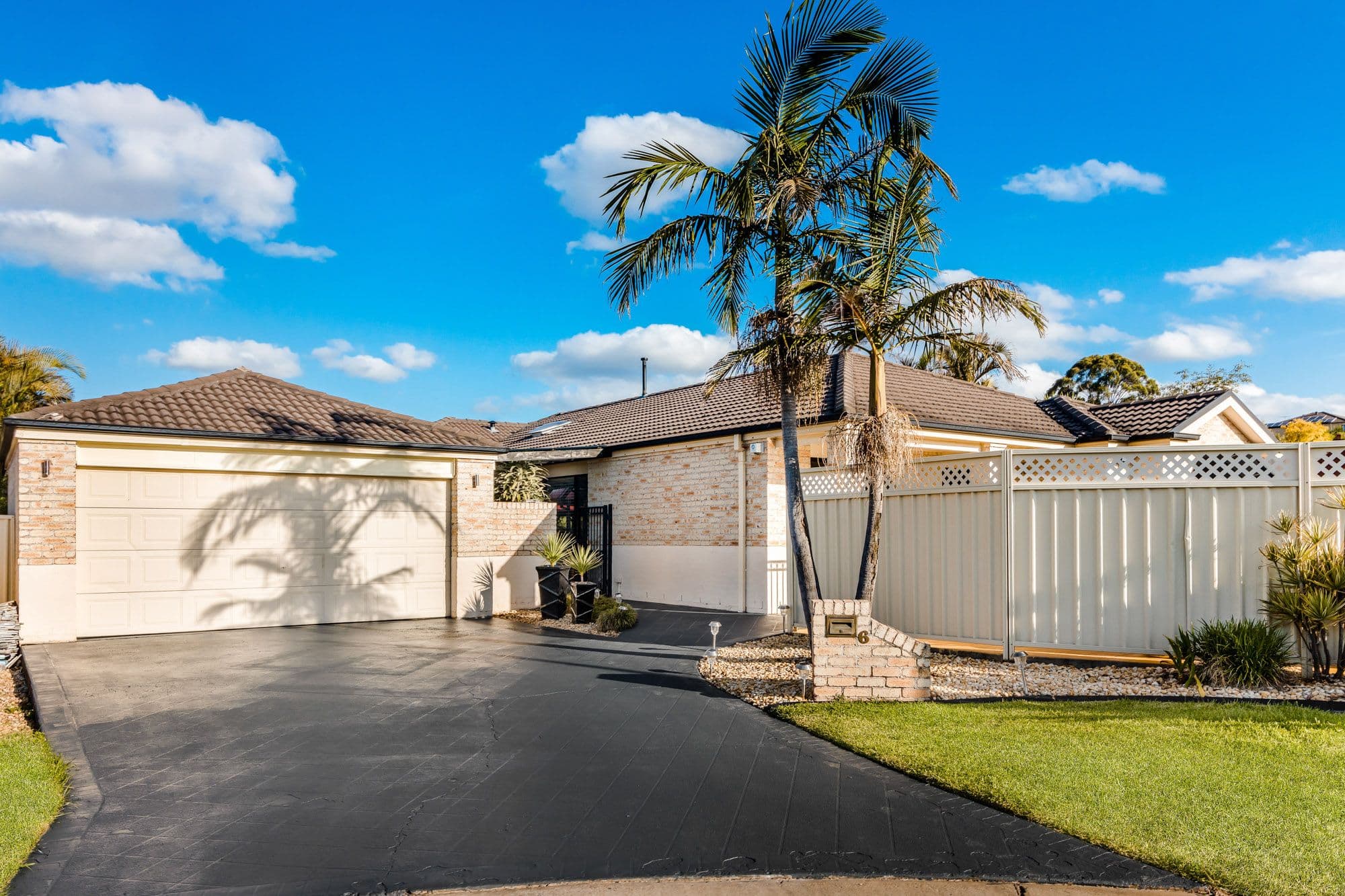 6 Carrick Close, West Hoxton NSW 2171, West Hoxton - Image 1