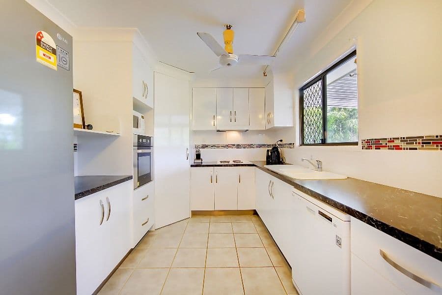10 Deborah Street, KELSO QLD 4815, Kelso - Thumbnail 6