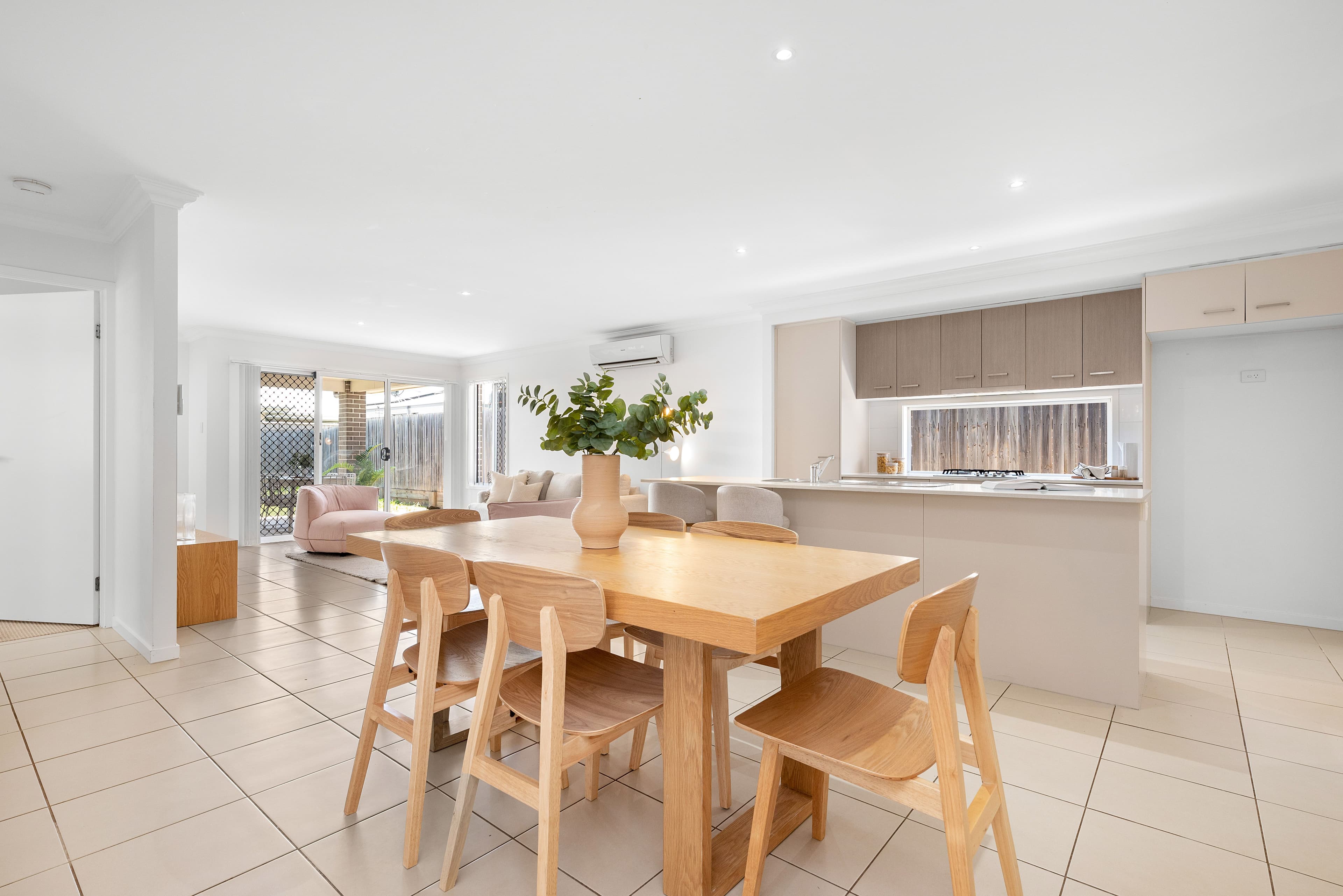 6 Maree Place, Redland Bay QLD 4165, Redland Bay - Thumbnail 4