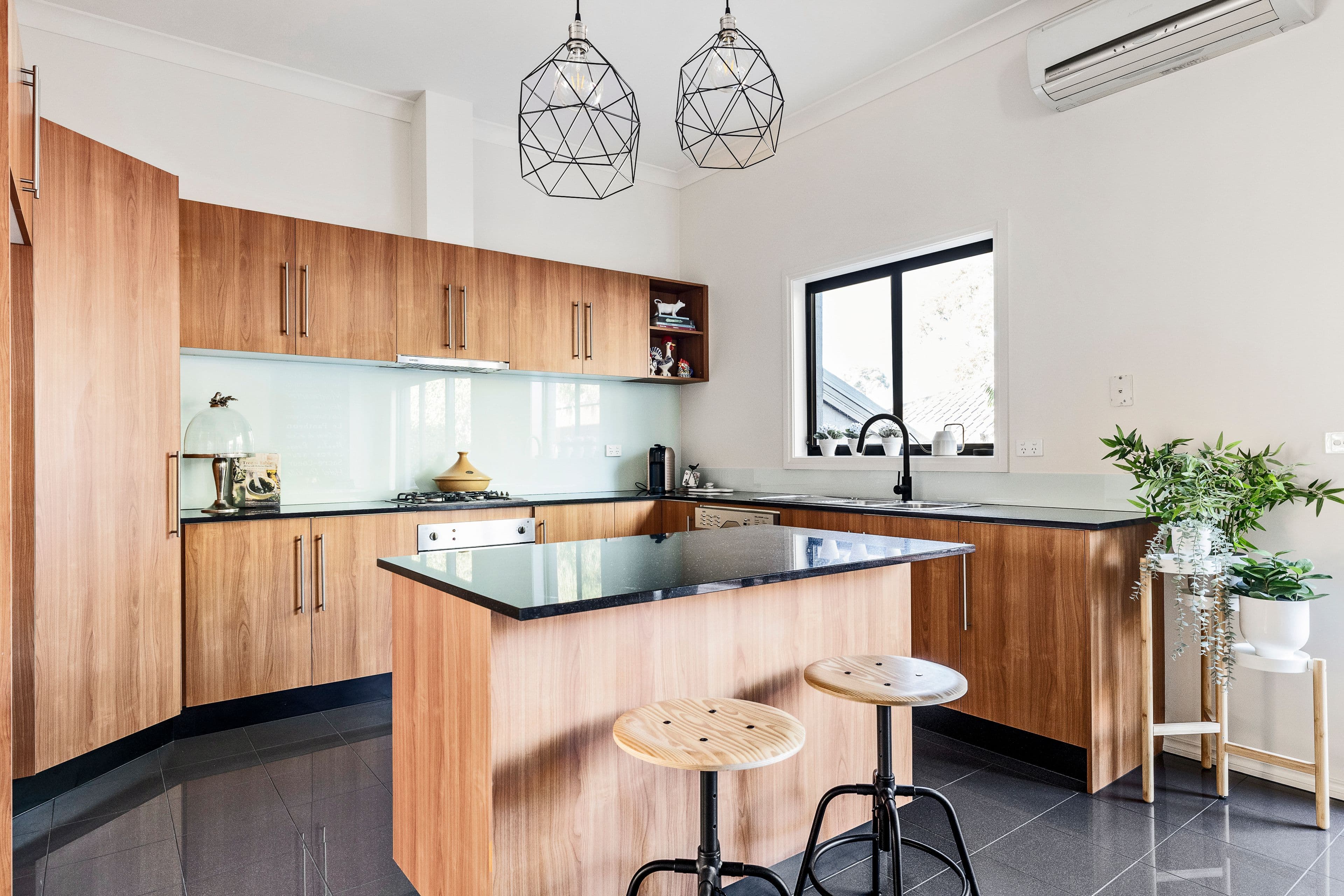19 Denbigh Street, Frankston VIC 3199, Frankston - Thumbnail 3