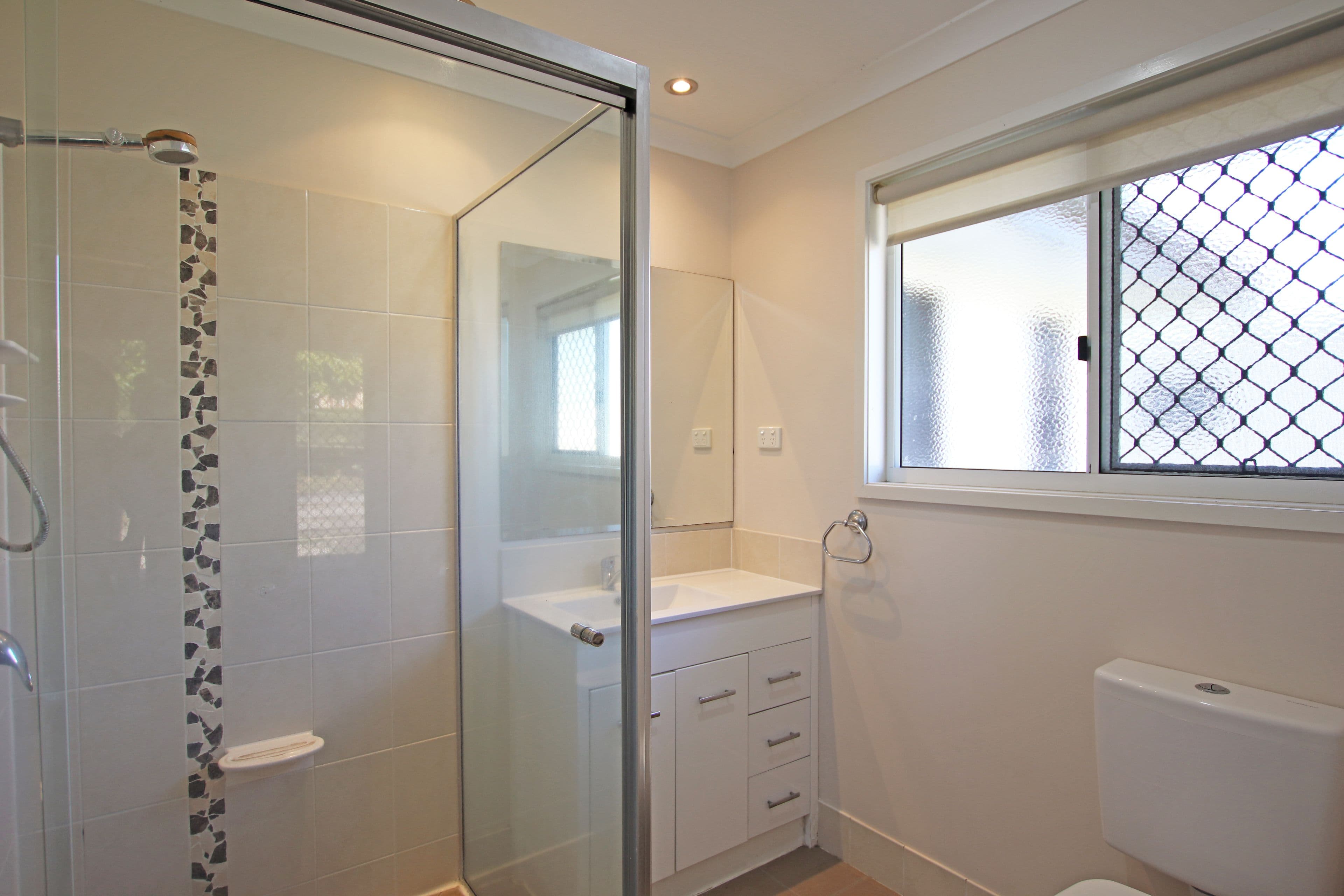 19 Michael Drive, Biloela QLD 4715, Biloela - Thumbnail 6